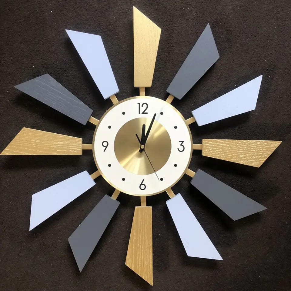55CM Wooden Wings Wall Clock - Image 2